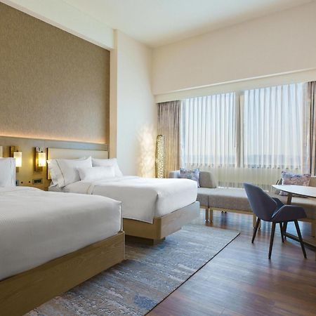 The Westin O'Hare Hotel Rosemont Exterior photo