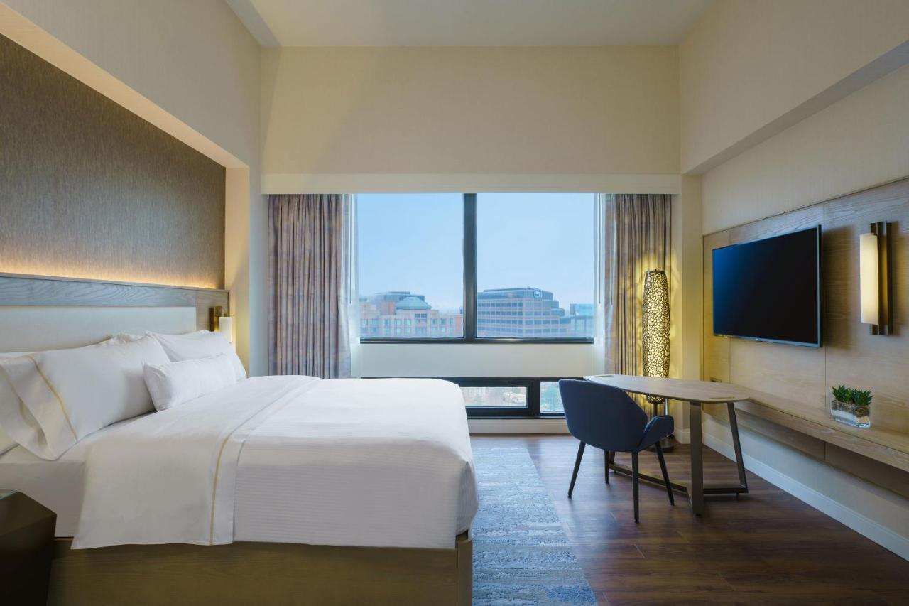 The Westin O'Hare Hotel Rosemont Exterior photo