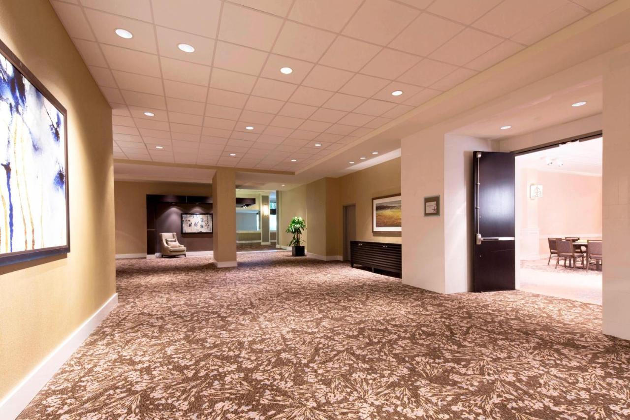 The Westin O'Hare Hotel Rosemont Exterior photo