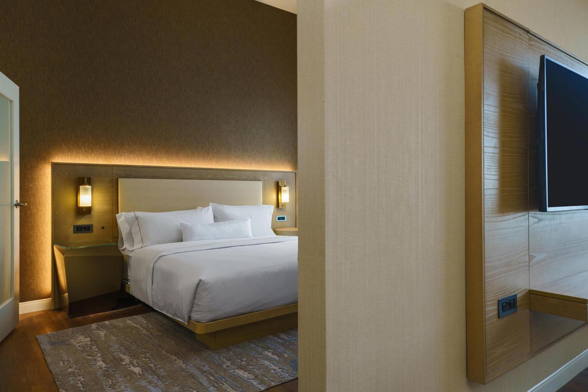 The Westin O'Hare Hotel Rosemont Exterior photo