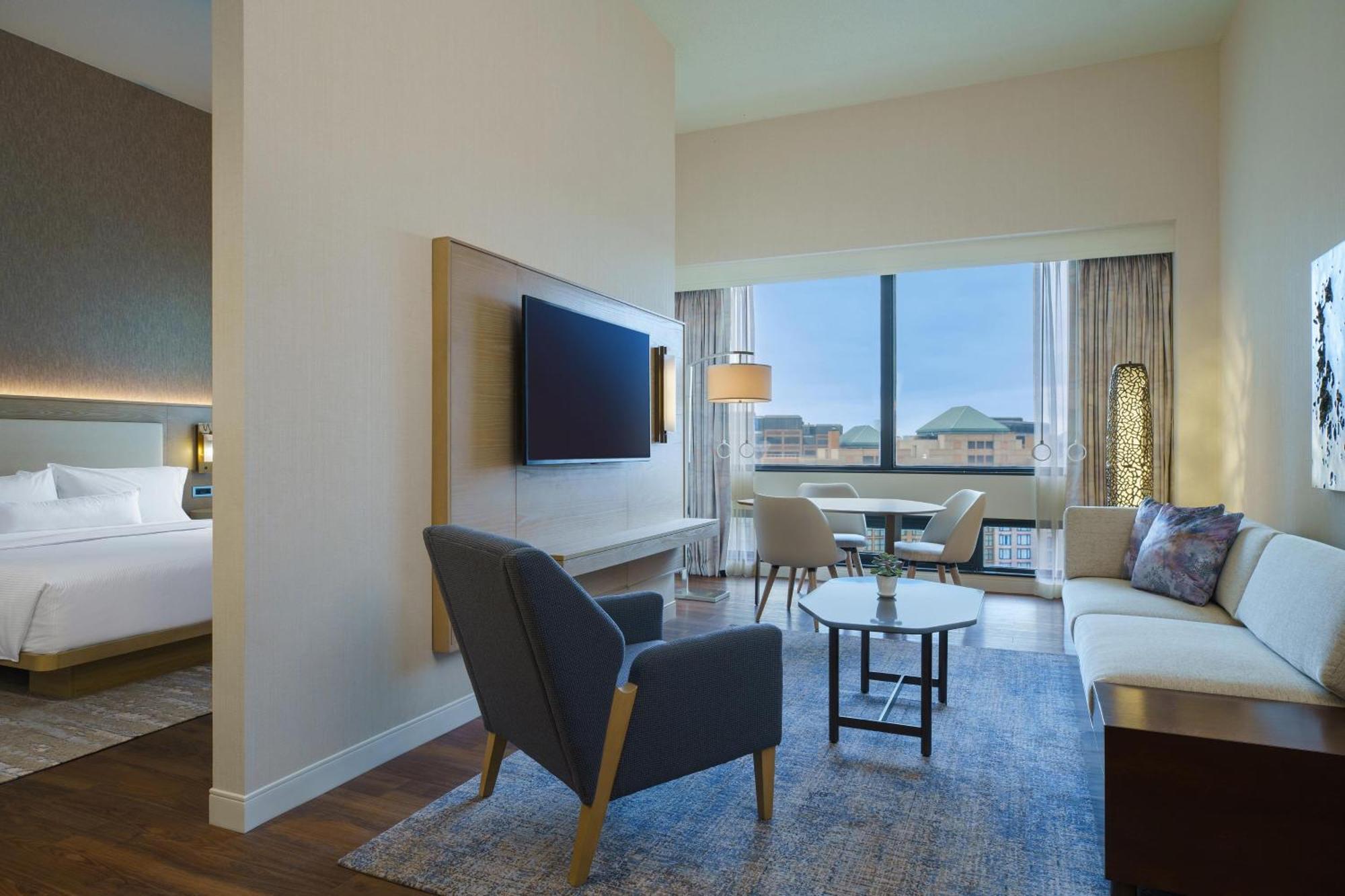 The Westin O'Hare Hotel Rosemont Exterior photo